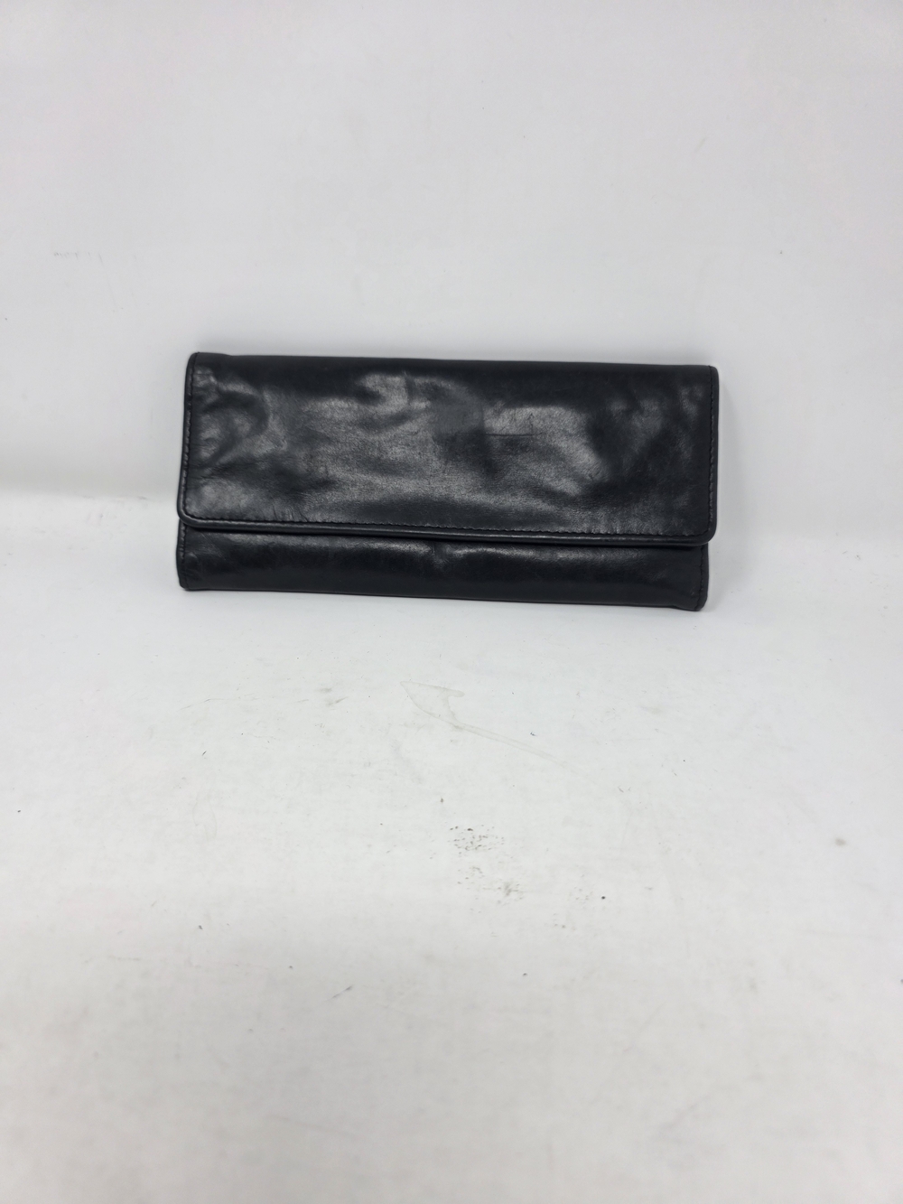 HOBO The Original Black Soft Leather Continental Trifold Wallet Red Swirl Print